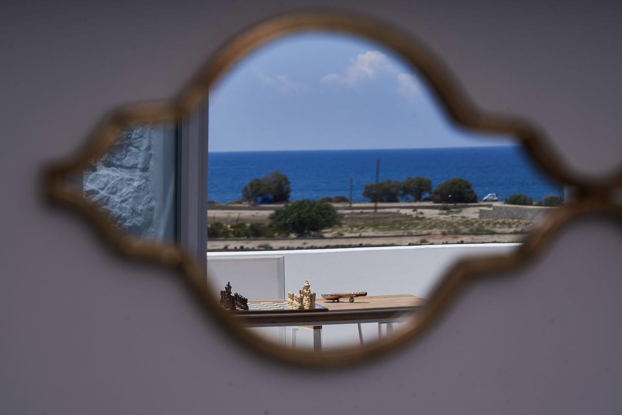 Petri Suites Agios Georgios  Room photo